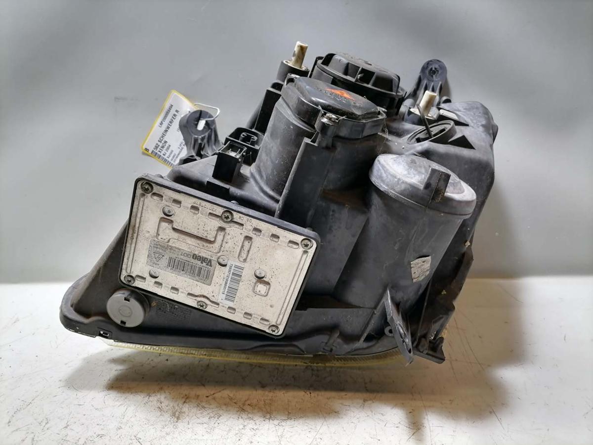 Opel Meriva A Bj.2004 original Xenonscheinwerfer rechts leicht vergilbt